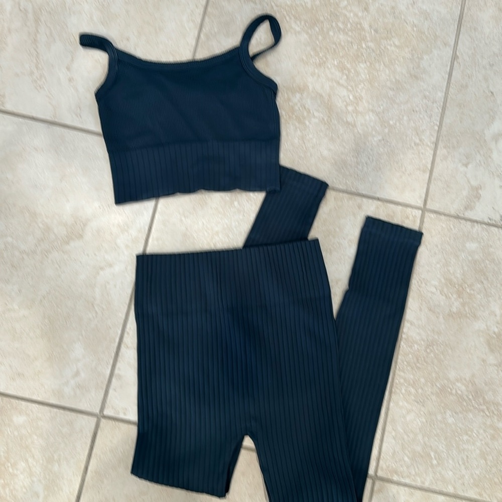 NWT Niki Biki set, one size
